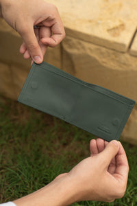 SUPER SLIM MAGNETIC WALLET