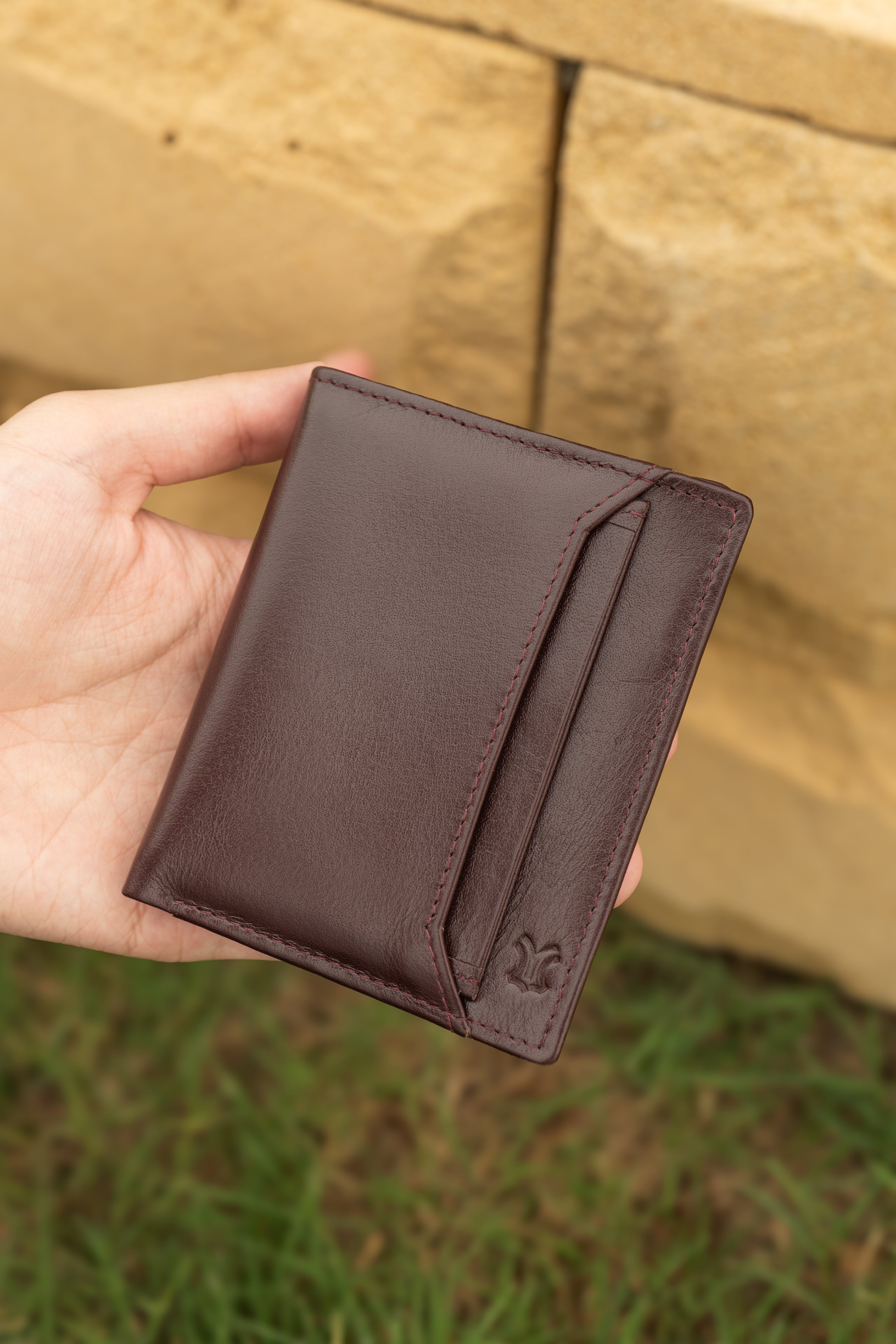 WALLET WITH CARDHOLDER