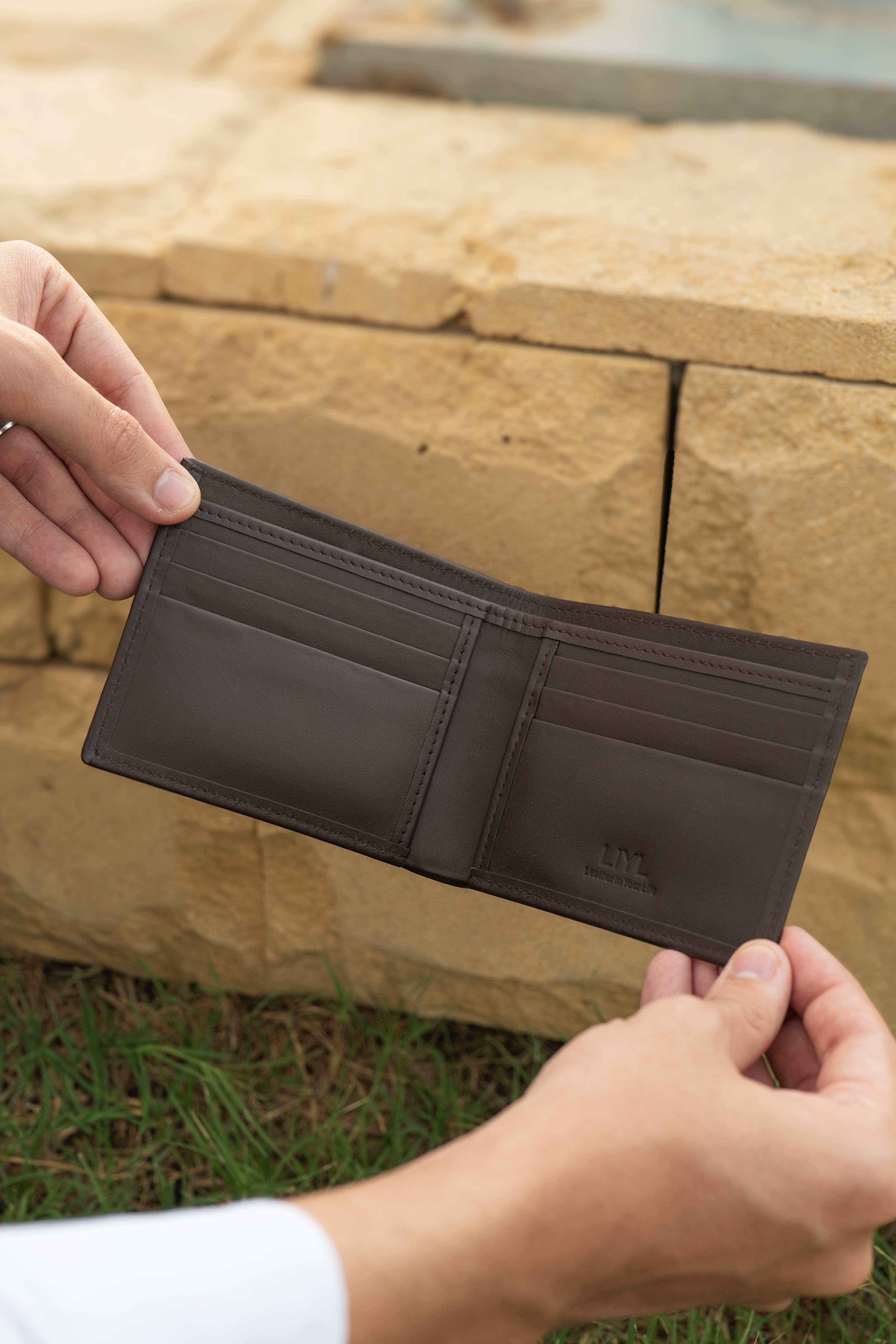MEDIUM WALLET